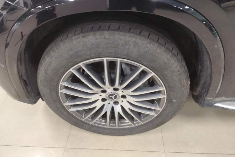 Used Mercedes-Benz GLC 2024 Refreshed GLC 300 L 4MATIC Dynamic Version 5 Seats
