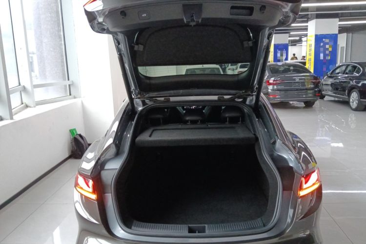 Used MG 7 2023 2.0T Automatic Hunter Luxury Edition Trunk