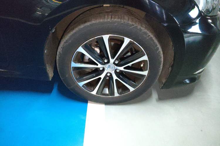 Used Toyota Crown 2018 2.0T Fashion Edition Right Front Wheel Hub