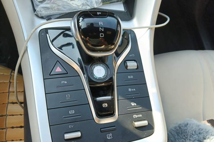 Used BYD Song Pro New Energy 2024 HONOR Edition DM-i 71KM Navigation Model