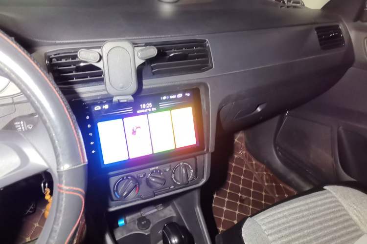 Used Volkswagen Santana 2021 1.5L Automatic Fashion Edition Audio And AC Panel