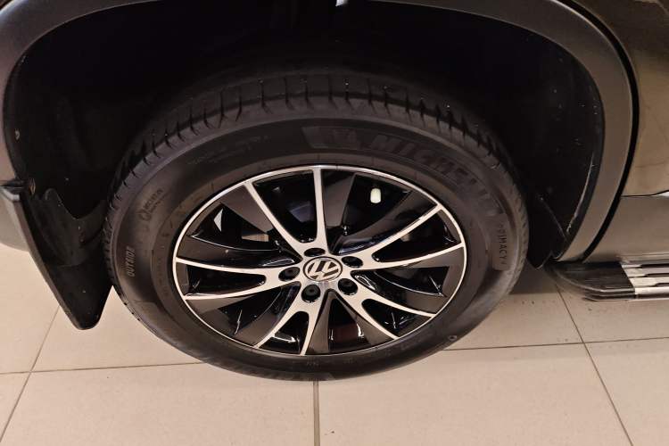 Used Volkswagen Tiguan 2015 1.8TSI Automatic Two-Wheel Drive Luxury Model