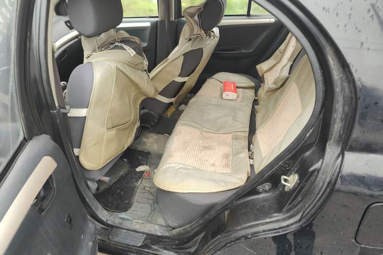 Used FAW Weizhi V5 2014 1.5L Manual Standard Edition Left Rear Seat