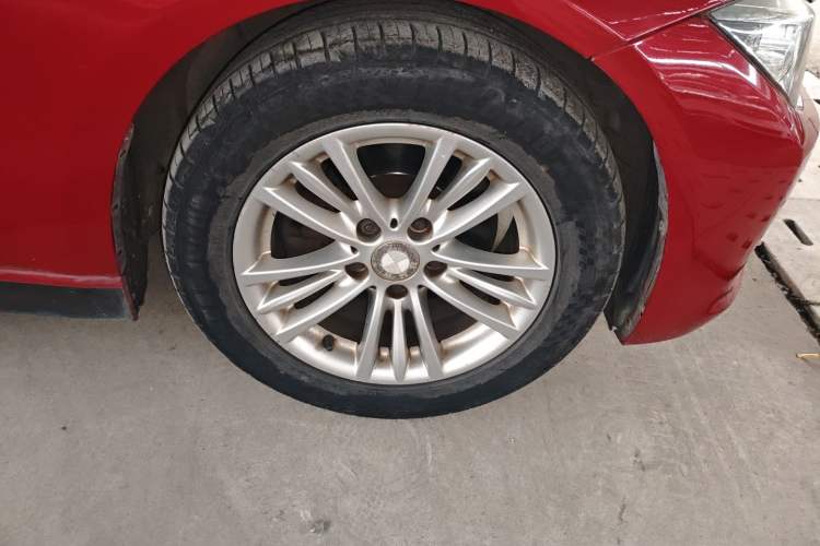 Used BMW 3 Series 2015 320Li Luxury Edition Fashion Model
