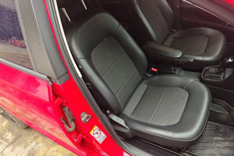 Used Skoda Rapid Spaceback 2014 1.6L Automatic Enjoyment Edition
