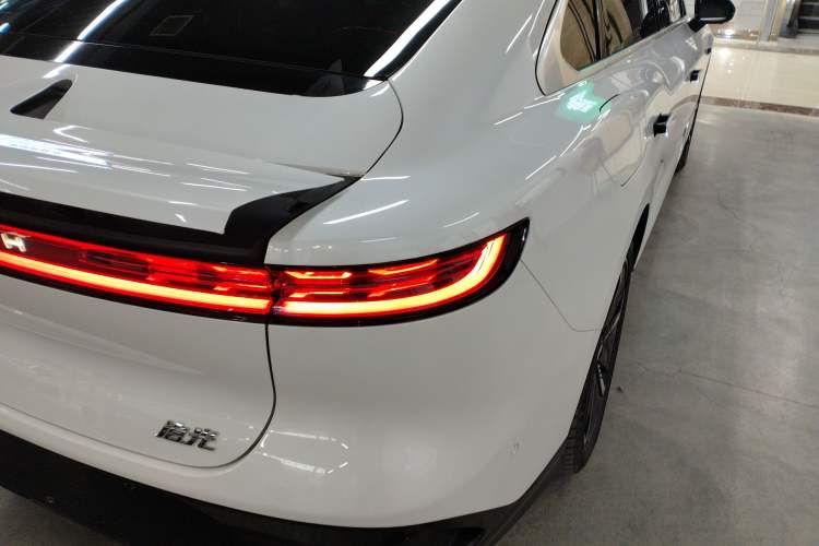 Used VOYAH PASSION 2023 Four-Wheel Drive Long-Range Version