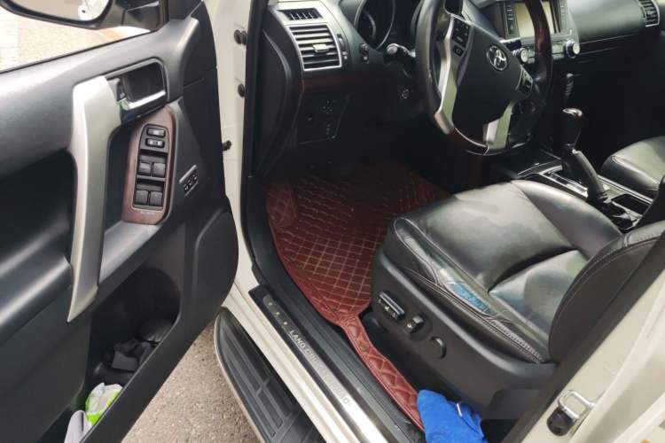 Used Toyota Prado 2016 3.5L Automatic VX NAVI Driver Seat