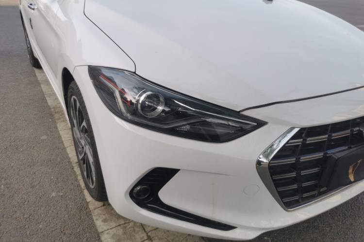 Used Hyundai Elantra (6th Generation / Lingdong) 2019 1.5L CVT ZhiXuan – Elite Version Right Front Headlight