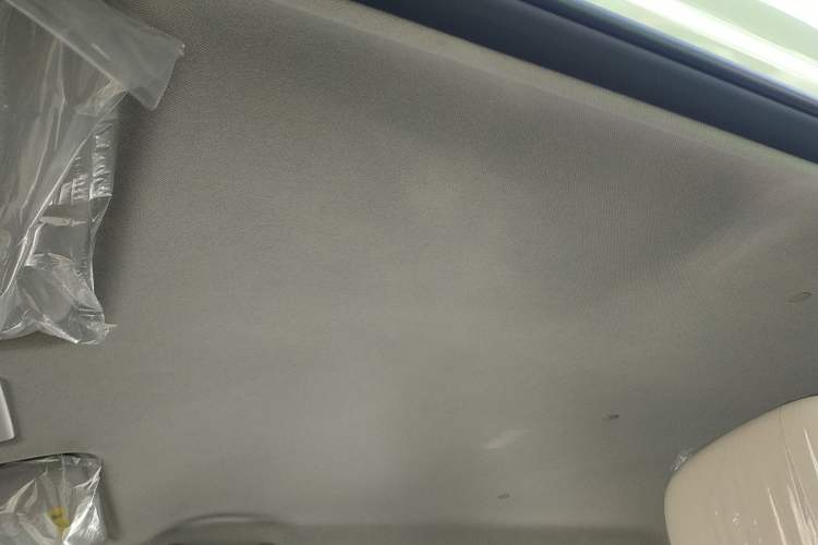 Used CHANGAN NEVO Lumin 2026 Model Treasure Edition 205km Passionate Beige Ningde Headliner