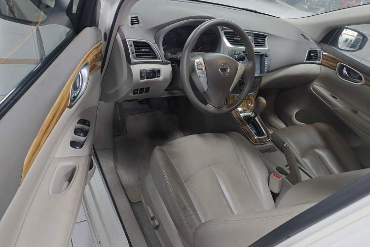 Used Nissan Sylphy 2014 1.6XV CVT Deluxe Edition