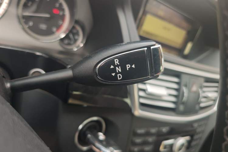 Used Mercedes-Benz E-Class 2012 E 260 L CGI Fashion Model
