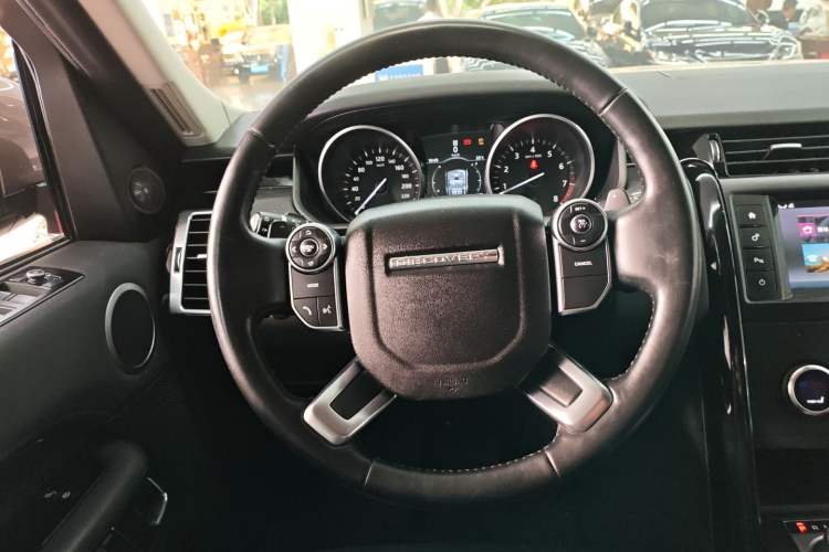 Used Land Rover Discovery 2017 3.0 SC V6 SE