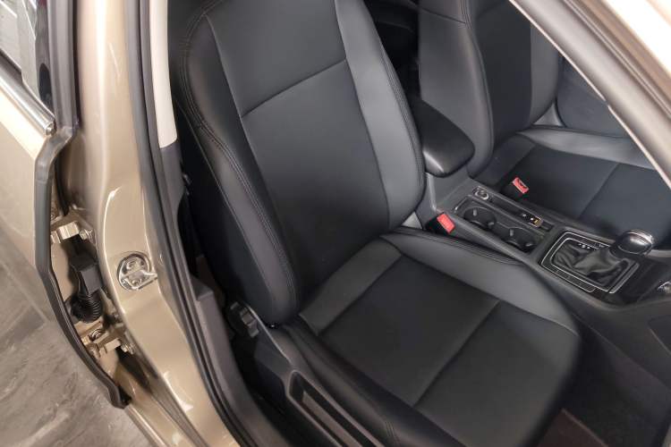 Used Volkswagen Golf 2019 200TSI DSG Comfort & Ambition Edition China VI Standard
