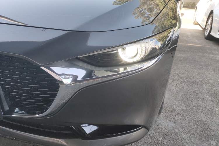 Used Mazda Mazda 3 Axela 2023 2.0L Automatic ZhiZhen Edition
