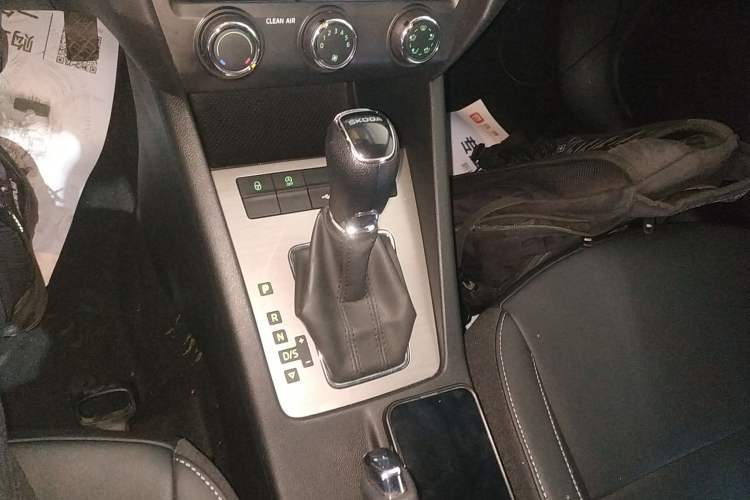 Used Skoda Octavia 2021 1.5L Automatic Comfort Edition
