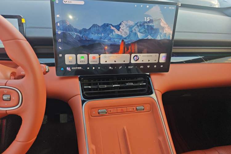 Used Wuling Xingguang S 2025 Model, 130km High-Power Flagship Edition Audio And AC Panel