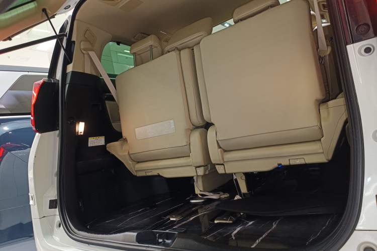 Used Toyota Alphard 2021 Dual-Engine 2.5L Prestige Edition
