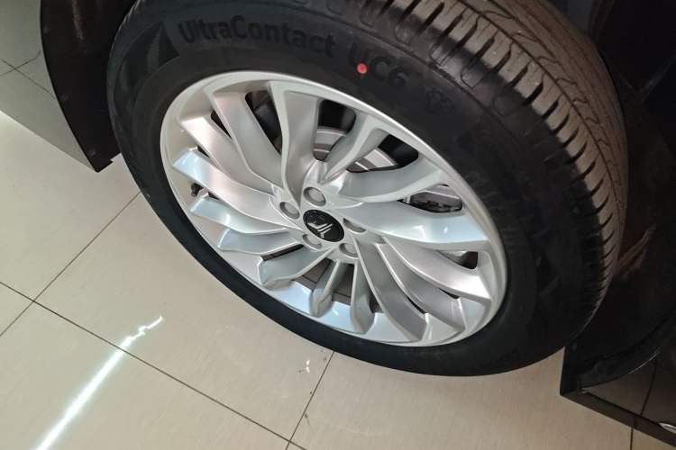 Used VOYAH Dream 2022 Low-Carbon Edition Home Exterior 8