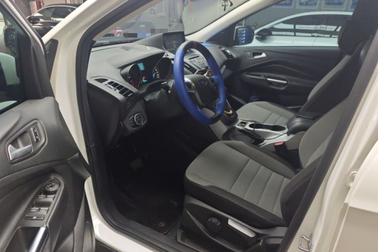 Used Ford Kuga 2015 1.5L GTDi Two-Wheel-Drive Comfort Model Driver Seat