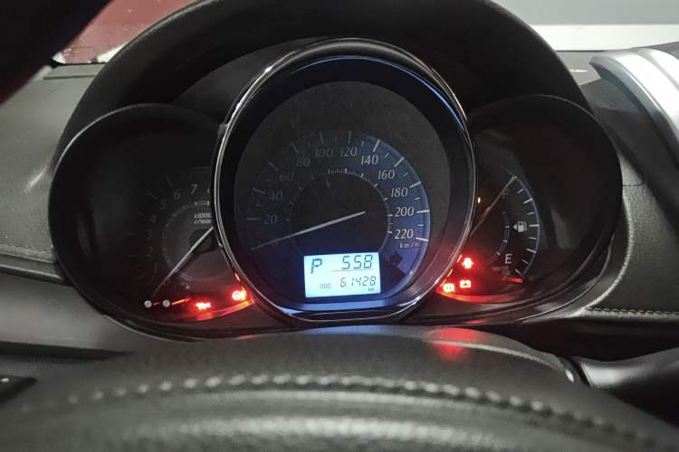 Used Toyota YARiS L Zhi Xuan 2015 1.5E Automatic Charm Edition Instrument Cluster