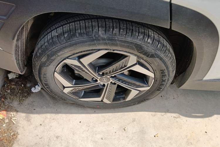 Used Hyundai Tucson 2023 Tucson L 1.5T Automatic Two-Wheel Drive DLX Luxury Edition Right Rear Wheel Hub