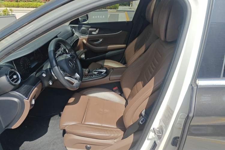 Used Mercedes-Benz E-Class 2018 Facelift E 200 L Sport 4MATIC
