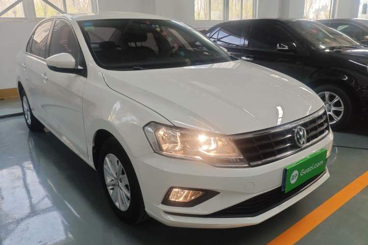 Used Volkswagen Jetta 2017 1.4L Manual Fashion Edition
