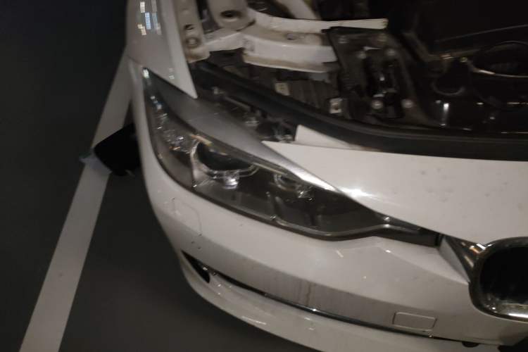 Used BMW 3 Series 2014 320Li Fashion Model
