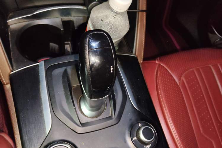 Used Alfa Romeo Stelvio 2017 2.0T 200HP Elite Edition
