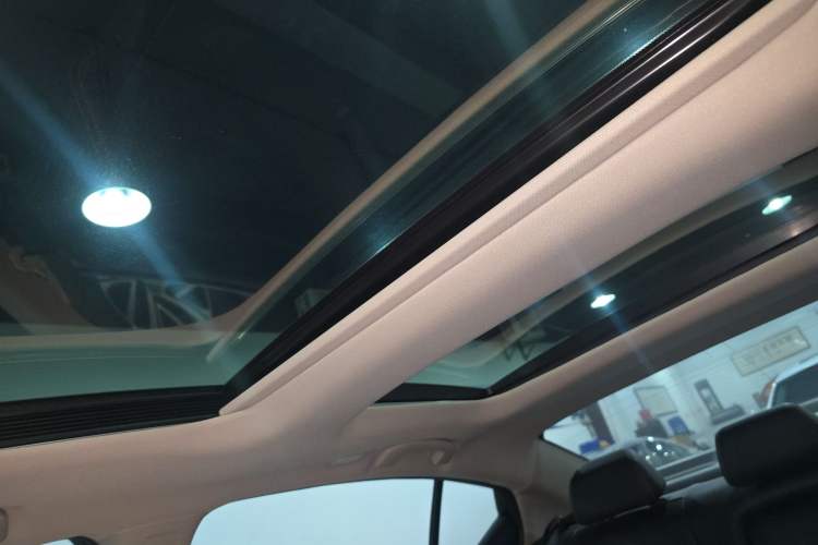 Used Nissan Teana 2022 2.0L XL-TLS Enjoyment Edition Headliner