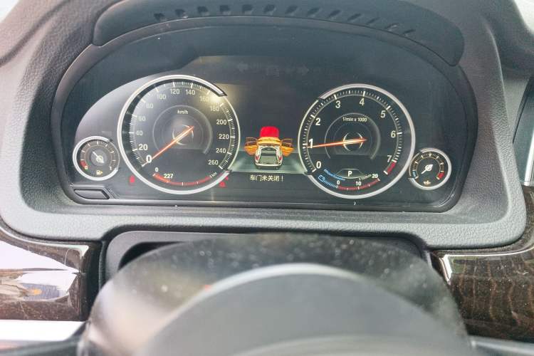 Used BMW 5 Series GT 2014 535i Leading Model