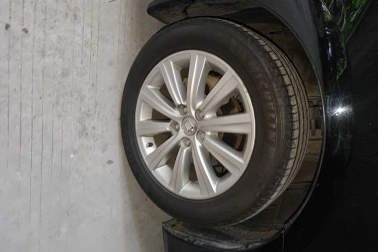 Used Toyota Crown 2012 2.5L Royal Leather Edition Right Front Wheel Hub