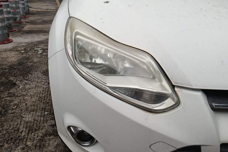 Used Ford Focus 2012 Sedan 1.6L Automatic Fashion Edition
