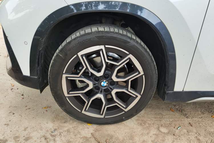 Used BMW X1 2023 sDrive25Li X Design Package Left Front Wheel Hub