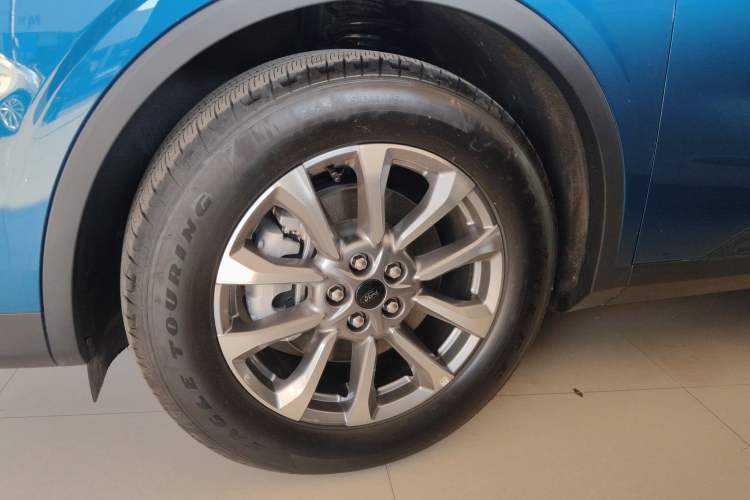 Used Ford Edge 2023 Ford Explorer L 2.0T EcoBoost Two-Wheel Drive 7-Seater Luxury Model