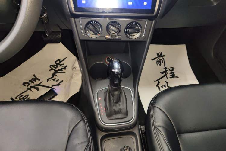 Used Volkswagen Polo 2014 1.6L Automatic Comfort Edition