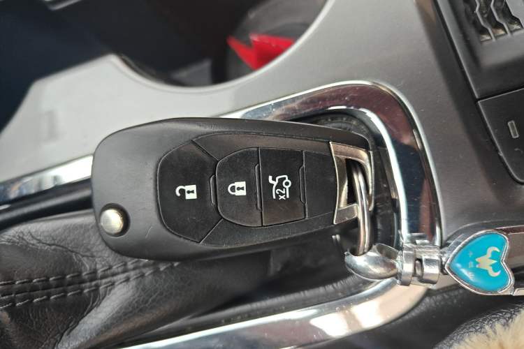 Used Chevrolet Cruze 2017 1.5L Automatic Pioneer Sunroof Edition Vehicle Key