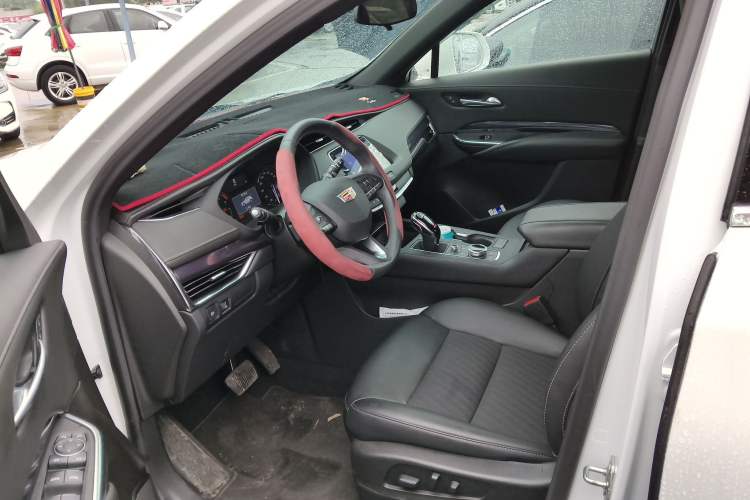 Used Cadillac XT4 2022 28T Two-Wheel Drive Fashion Edition Left Front Seat