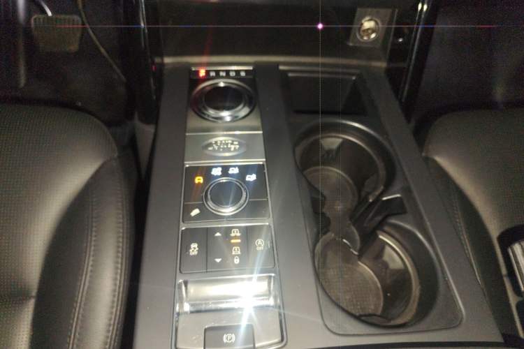 Used Land Rover Discovery 2019 2.0T SE