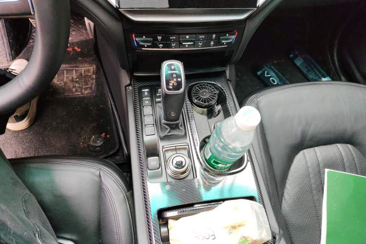 Used Maserati Ghibli 2014 3.0T Standard Edition Gear Lever