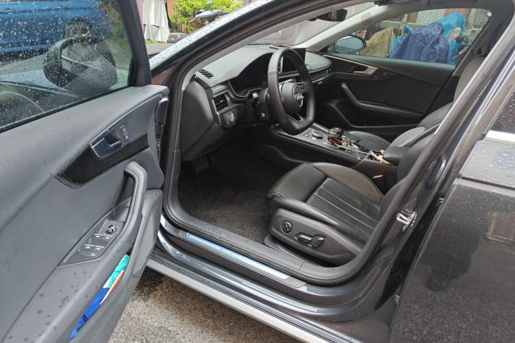 Used Audi A4 2017 45 TFSI allroad quattro Sport model Driver Seat