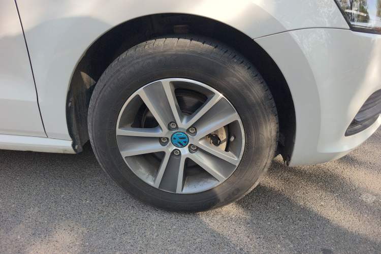 Used Volkswagen Polo 2018 1.5L Automatic Advanced Driving Model Right Front Wheel Hub