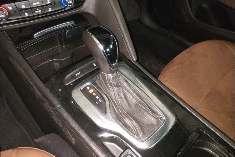 Used Buick Regal 2019 Revised 20T Luxury Version China VI Standard
