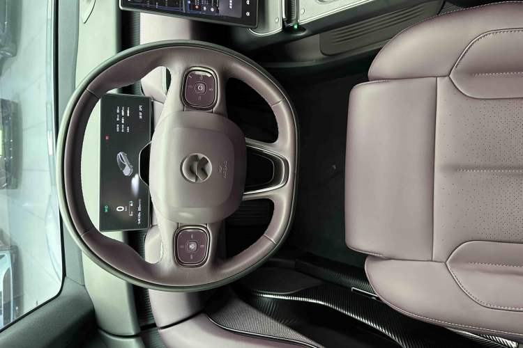 Used Nio ET5T 2023 75 kWh Touring Steering Wheel