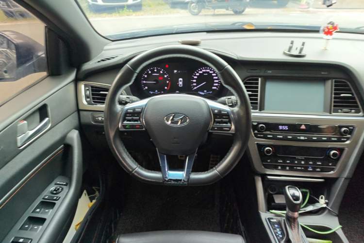 Used Hyundai Sonata 2015 1.6T GLX Advanced Model
