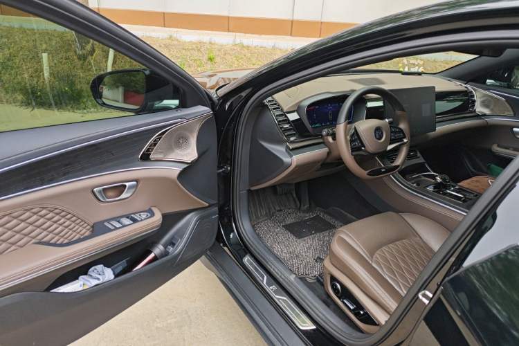 Used BYD Han 2023 DM-i Champion Edition 121KM Prestige Model
