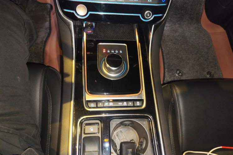 Used Jaguar XFL 2020 XFL 2.0T P200 Two-Wheel-Drive Elite Edition
