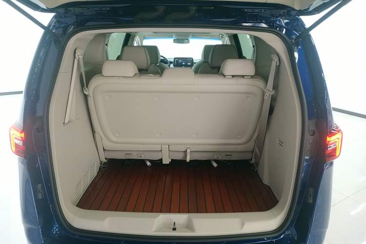 Used Buick GL8 2023 Land Executive Class 652T Luxury Model