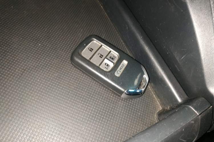 Used Honda Elysion 2019 2.0L Hybrid Supreme Edition
