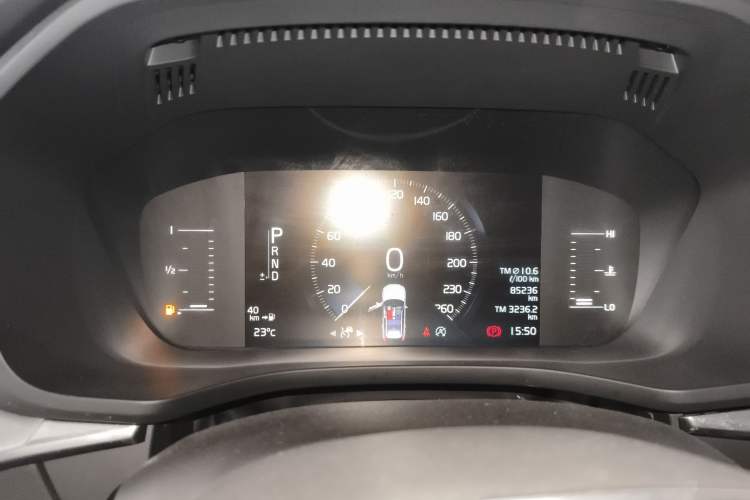 Used Volvo XC60 2021 T5 4x4 Smart Luxury Edition Instrument Cluster